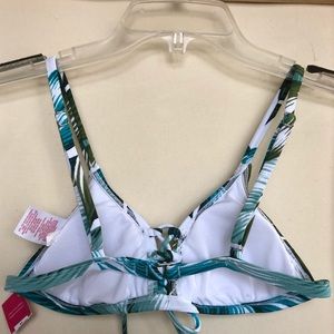 Xhilaration Swim - Feather Bikini Top Xhilaration Swim - Feather Bikini Top